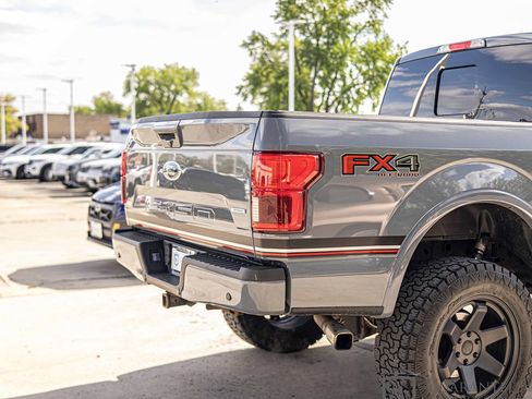 Used 2019 Ford F150 Lariat w/ Equipment Group 502A Luxury AWD/4WD image 15