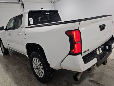 Used 2024 Toyota Tacoma SR5 image 3