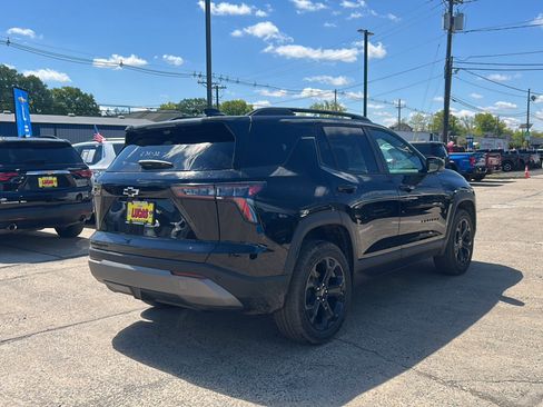 New 2026 Chevrolet Equinox LT AWD/4WD image 8