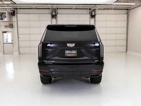 Used 2026 Cadillac Escalade Sport w/ Touring Package AWD/4WD image 7