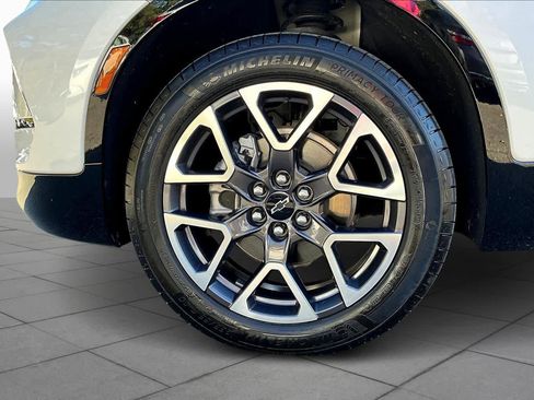 Used 2023 Chevrolet Blazer RS w/ Enhanced Convenience Package image 10