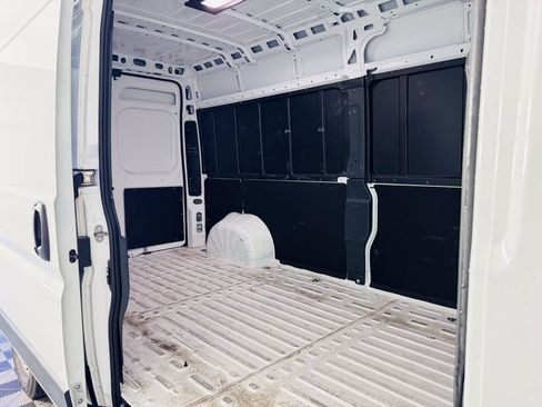 Used 2025 RAM ProMaster 3500 w/ Convenience Group FWD image 28