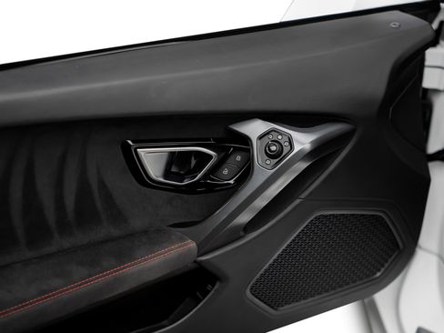 Used 2017 Lamborghini Huracan LP 580-2 RWD image 58