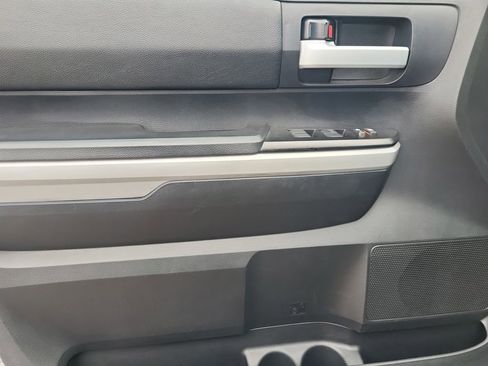 Used 2019 Toyota Tundra SR5 w/ SR5 Upgrade Package image 9