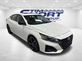 Used 2024 Nissan Altima 2.5 SR w/ SR Premium Package video 3