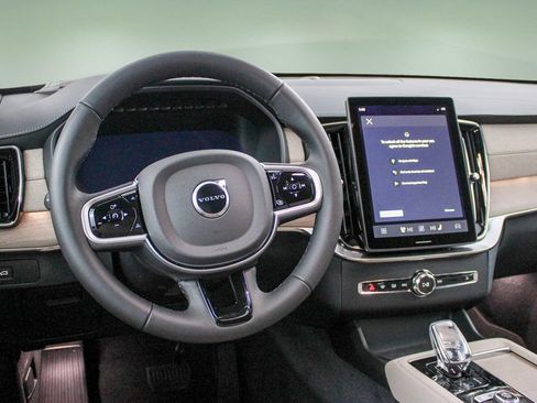 New 2026 Volvo XC90 B5 Core w/ Protection Package Premier AWD/4WD image 28