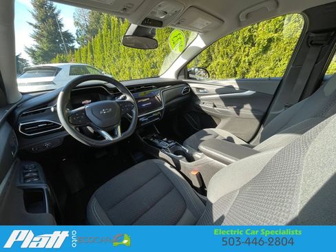 Used 2023 Chevrolet Bolt EUV LT image 33