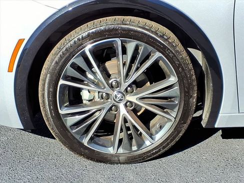 Certified 2025 Toyota Prius Limited image 9