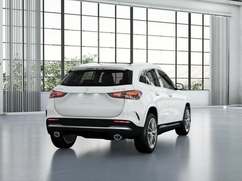 New 2025 Mercedes-Benz GLA 35 AMG 4MATIC image 24