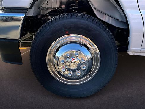 New 2026 Ford E-450 and Econoline 450 Super Duty w/ Power Equipment Group RWD image 11