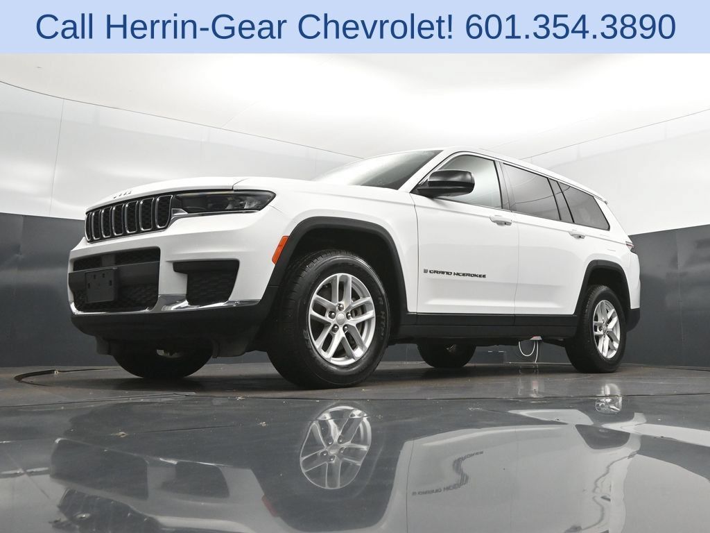 Used 2023 Jeep Grand Cherokee L Laredo RWD image 38