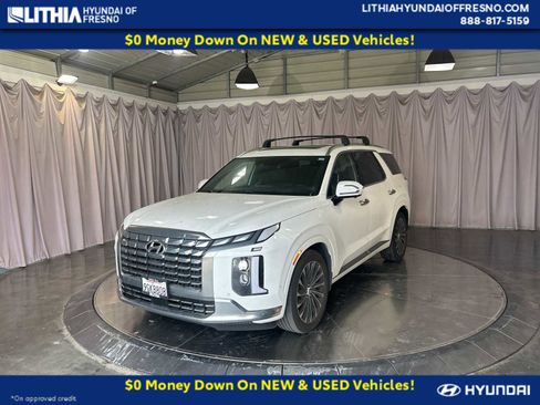 Used 2023 Hyundai Palisade Calligraphy image 1