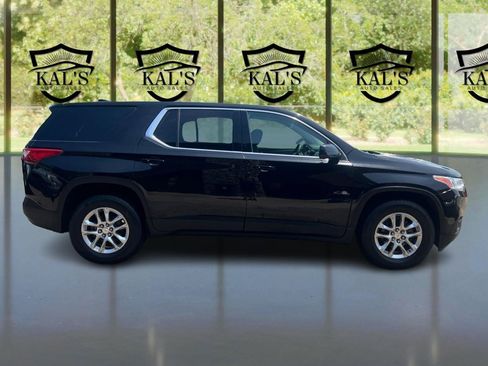 Used 2019 Chevrolet Traverse LS AWD/4WD image 4