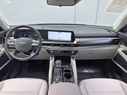 Used 2024 Kia Telluride S w/ S Sunroof Package FWD image 12