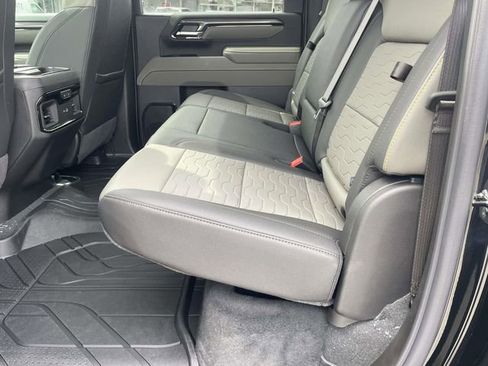 New 2026 Chevrolet Silverado 2500 ZR2 image 10