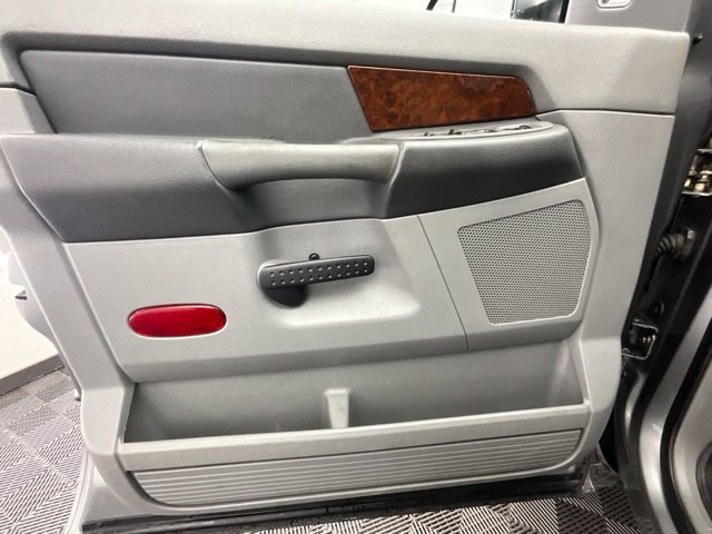 Used 2008 Dodge Ram 2500 Truck Laramie AWD/4WD image 11