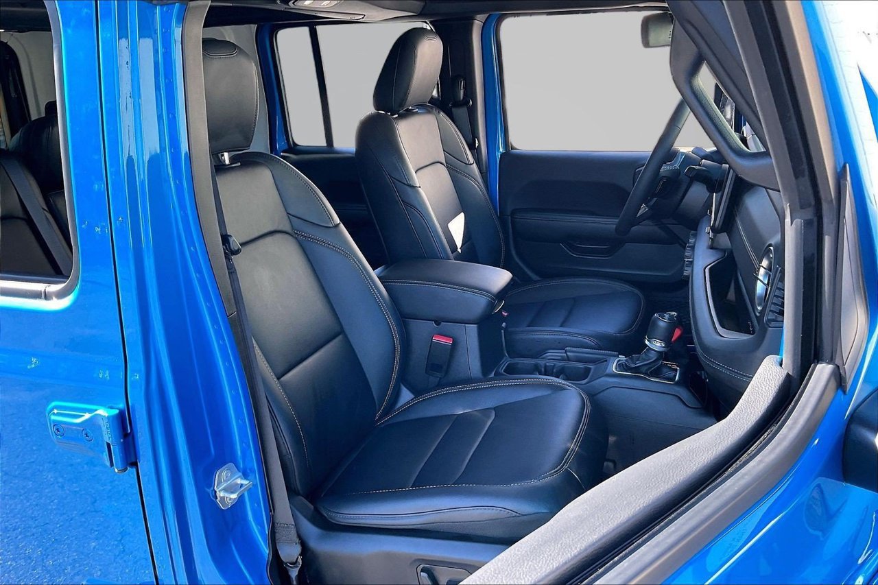 Certified 2025 Jeep Wrangler Unlimited Sahara AWD/4WD image 22