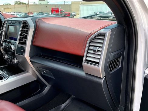 Used 2020 Ford F150 Platinum w/ Equipment Group 701A Luxury AWD/4WD image 19