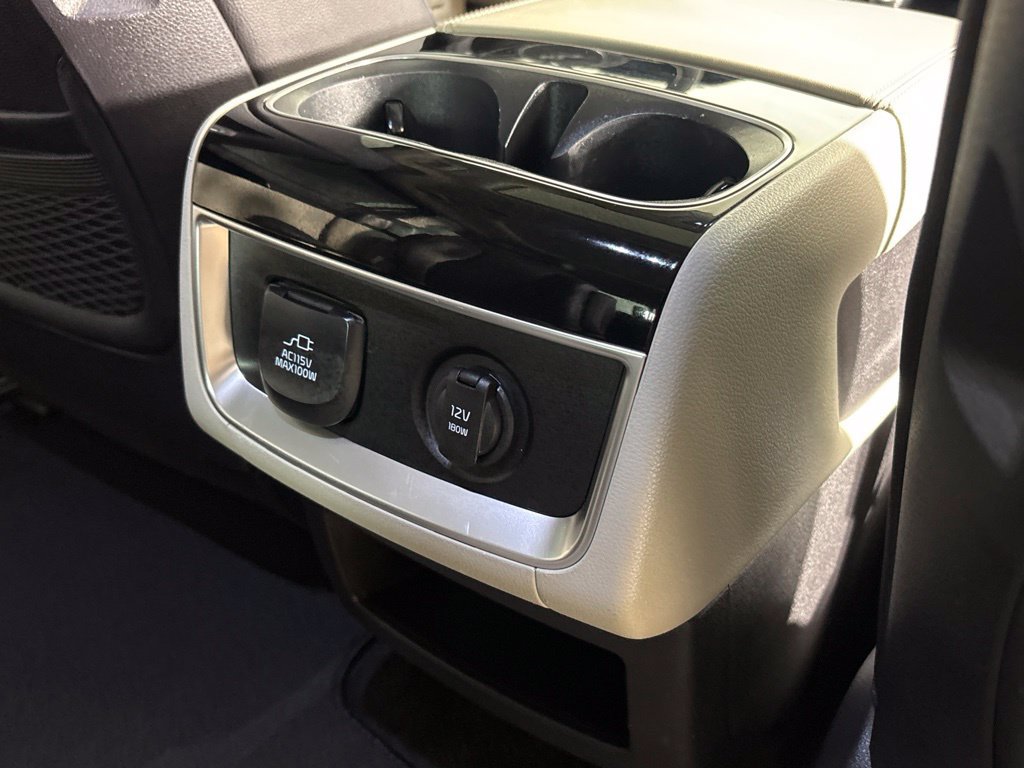 Used 2024 Kia Carnival SX Prestige FWD image 22