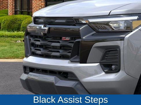 New 2025 Chevrolet Colorado Z71 w/ Midnight Edition image 13