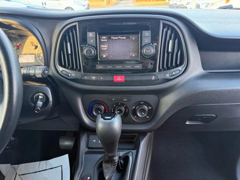 Used 2021 RAM ProMaster City Tradesman w/ Window Group 09 image 23