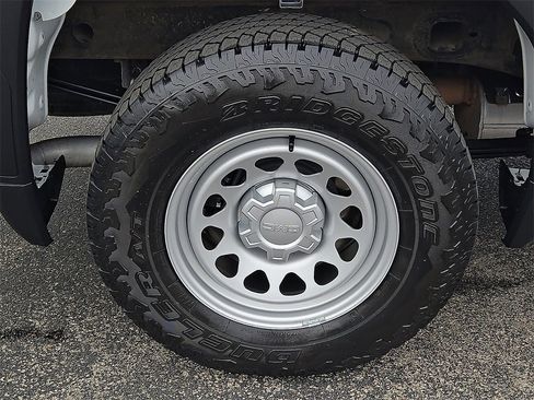 Used 2024 GMC Sierra 1500 Pro w/ Pro Value Package image 7