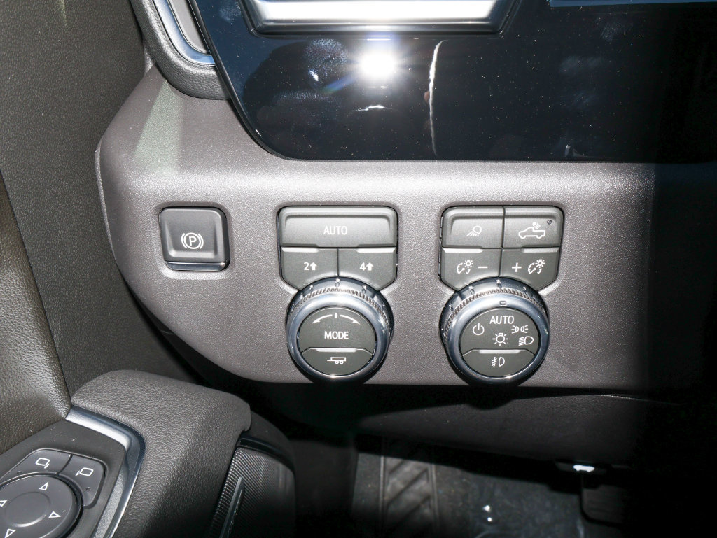 New 2026 GMC Sierra 1500 Elevation w/ Preferred Package AWD/4WD image 23