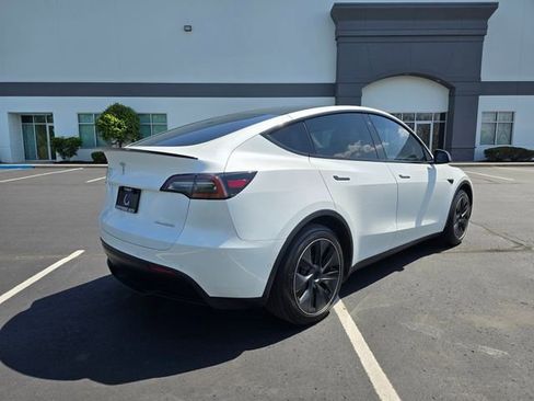 Used 2020 Tesla Model Y Performance AWD/4WD image 7