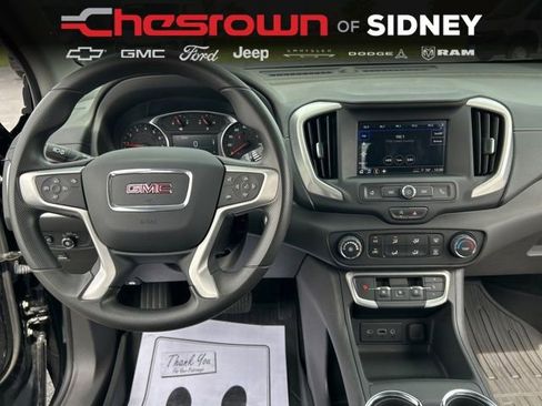 Used 2024 GMC Terrain SLE FWD image 31