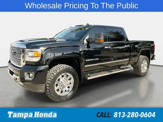 Used 2019 GMC Sierra 2500 Denali w/ Duramax Plus Package AWD/4WD video 1