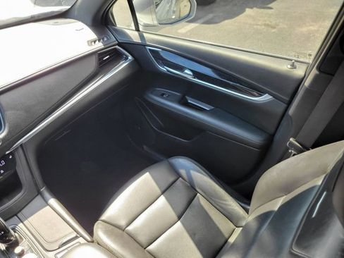 Used 2020 Cadillac XT5 Premium Luxury image 13