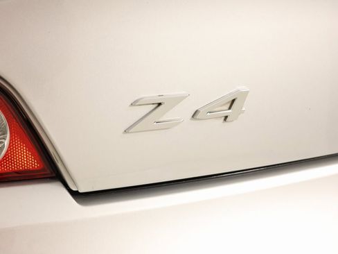 Used 2004 BMW Z4 2.5i image 27