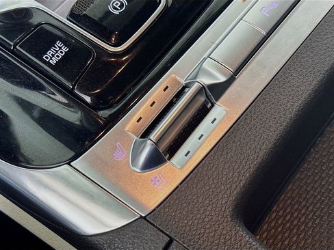 Used 2022 Kia Carnival SX FWD image 20