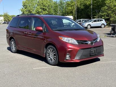 Used 2020 Toyota Sienna XLE