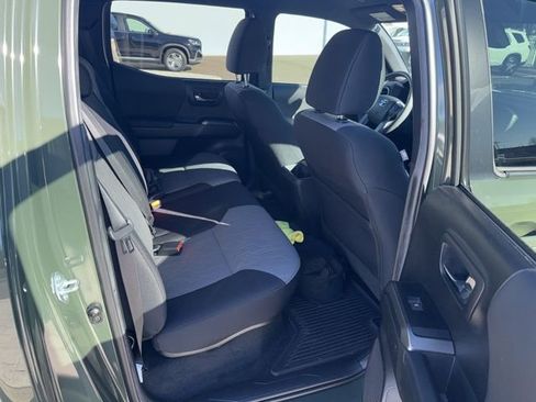 Used 2022 Toyota Tacoma TRD Sport image 20