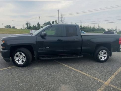 Used 2018 Chevrolet Silverado 1500 LT w/ All Star Edition AWD/4WD image 5