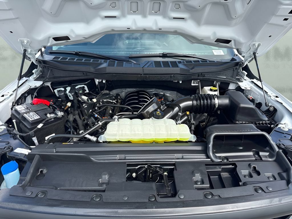 Used 2025 Ford F150 XL w/ Equipment Group 103A High RWD image 19