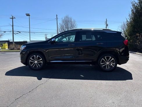 Used 2019 GMC Terrain Denali FWD image 2