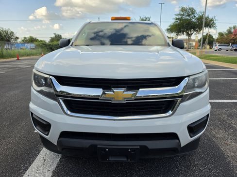 Used 2020 Chevrolet Colorado W/T w/ WT Convenience Package RWD image 2