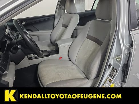 Used 2014 Toyota Camry LE FWD image 15