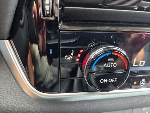 New 2026 Nissan Rogue Platinum AWD/4WD image 26