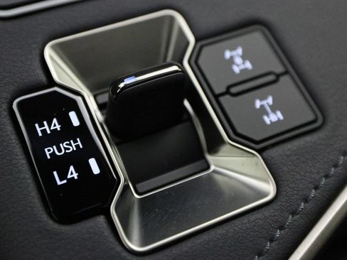 Used 2026 Lexus GX 550 AWD/4WD image 25