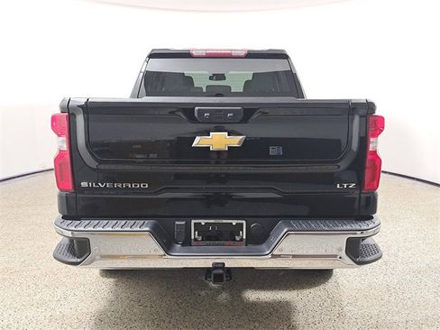 Used 2022 Chevrolet Silverado 1500 LTZ image 6