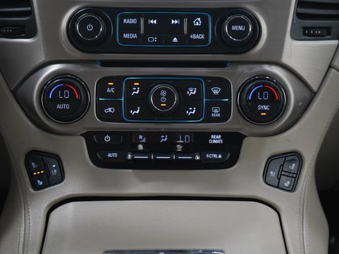 Used 2019 GMC Yukon XL Denali w/ Open Road Package AWD/4WD image 22