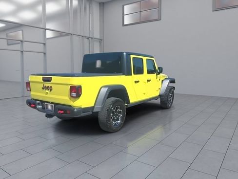 Used 2023 Jeep Gladiator Rubicon w/ Cold Weather Group AWD/4WD image 8