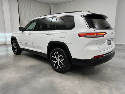 Used 2024 Jeep Grand Cherokee L Limited w/ Luxury Tech Group II image 5