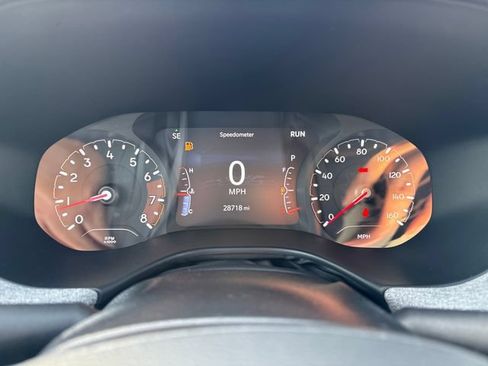 Used 2023 Jeep Compass Latitude AWD/4WD image 13