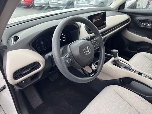 Used 2023 Honda HR-V LX image 22