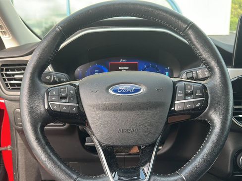 Used 2021 Ford Escape SEL w/ Technology Package AWD/4WD image 15
