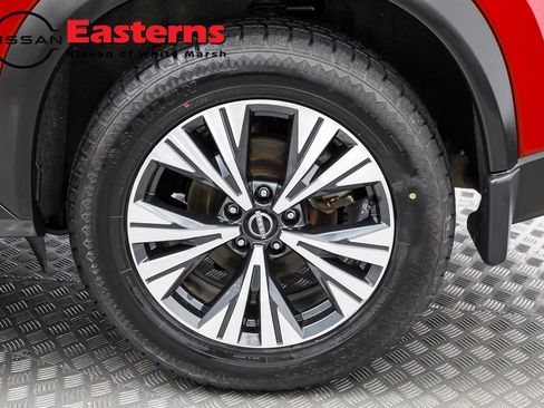 Used 2022 Nissan Rogue SV AWD/4WD image 30